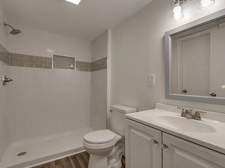 1206 Rolling Fields Dr — Photo 26