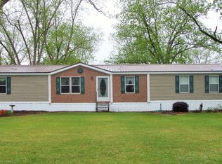 535 Maggie St, Odum, GA 31555