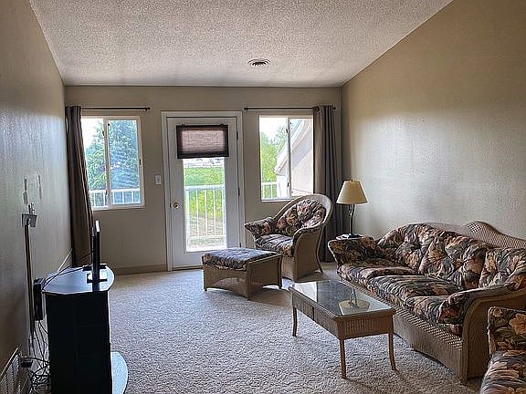 4th image of 1716 W 18th St APT 202