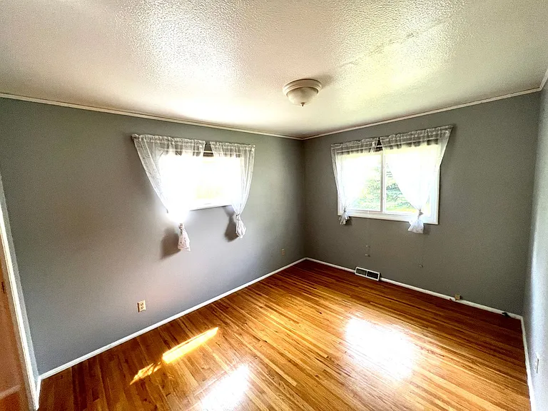 136 Fairway Dr — Photo 14