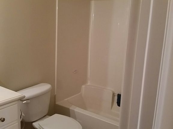 1 Bedroom Bathroom
