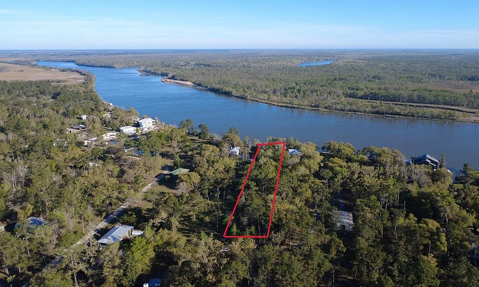 1st image of 137 Cedar Oaks Ln