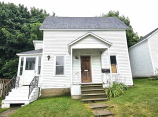 106 Bartlett St, Harbor Beach, MI 48441