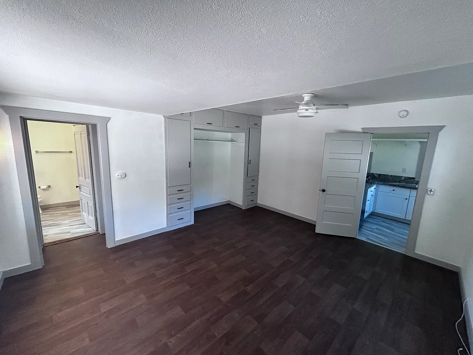 Studio, 400 sqft, $1,100 — Photo 4