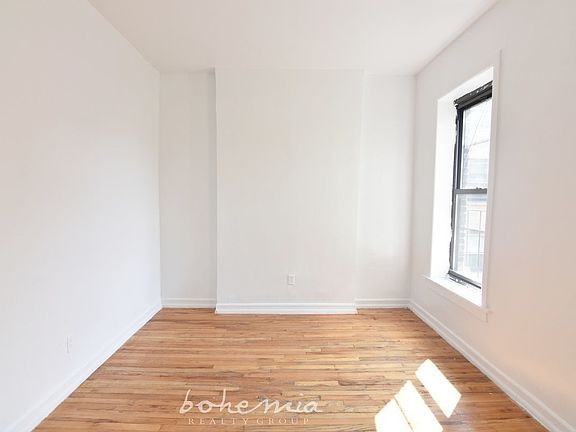 3rd image of 2528 Adam C Powell Blvd #9
