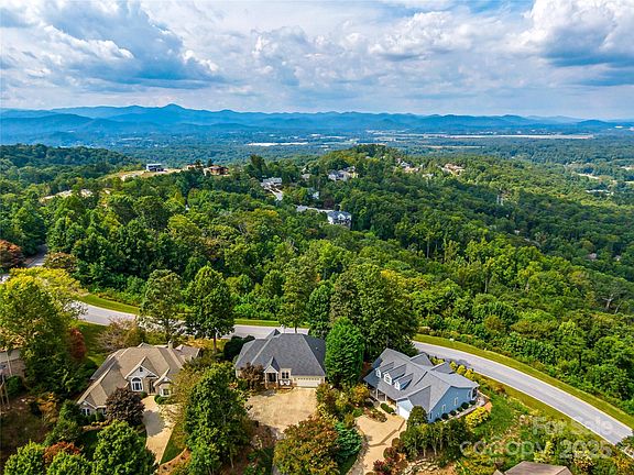 5th image of 63 Club Knoll Ct