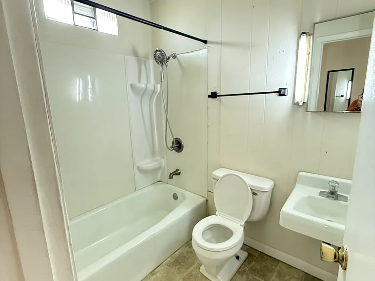 708 N Lincoln St — Photo 11