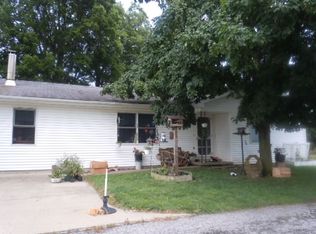 18472 E Lynchberg Rd, Opdyke, IL 62872