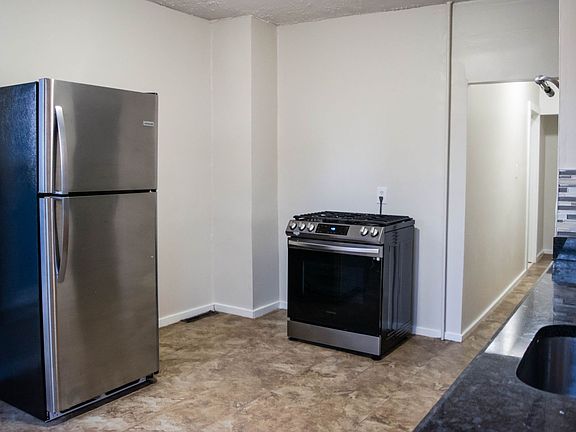 3rd image of 46-48 Henry St #1R