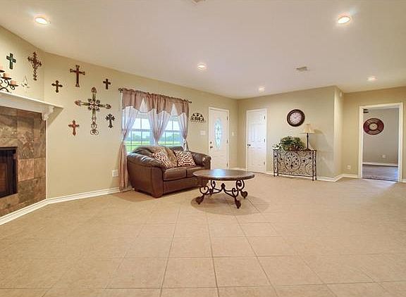 4th image of 2055 County Road 460