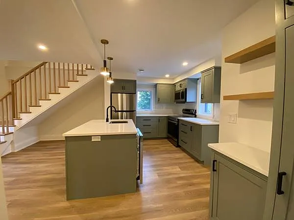 322 Huron St #UPPER — Photo 6