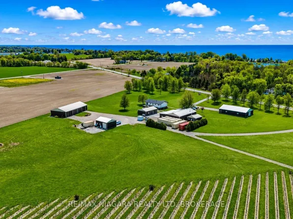 410 County Road 50 Rd W, Essex, ON N0R 1G0