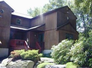 37 Image Dr, Scotrun, PA 18355