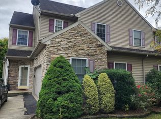 68 Witman Dr, Breinigsville, PA 18031