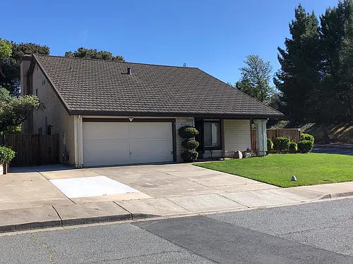 2700 Bluebell Cir Photo 1