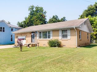 614 N 3rd St, Paragould, AR 72450