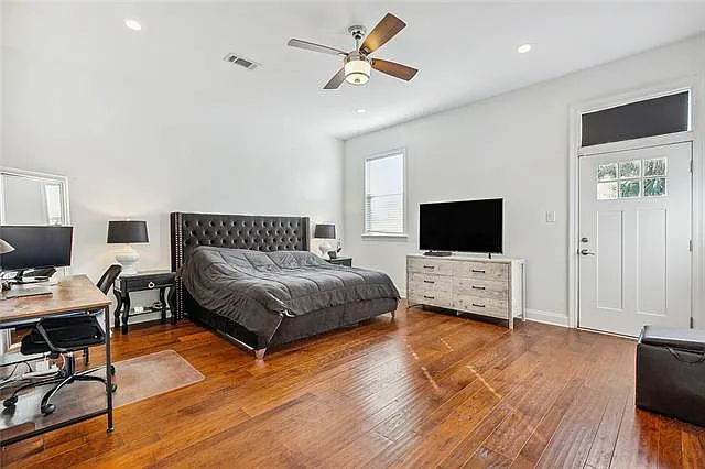 2527 Eagle St — Photo 12