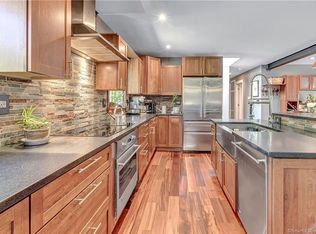 14 Stonecrop Rd, Norwalk, CT 06851