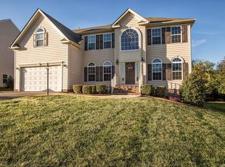 4304 Bridle Run Ln, Richmond, VA 23223