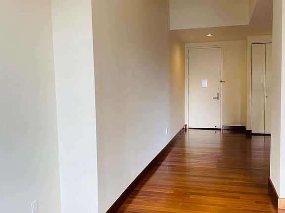 4th image of 305 E 63rd St #8H