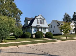 814 Quincy St, Sturgeon Bay, WI 54235