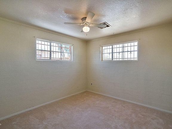 4th image of 3920 W Wilshire Dr
