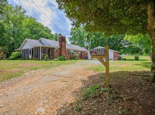 2182 Lee School Rd, Trion, GA 30753