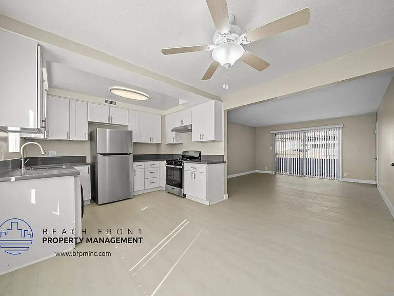 12236 Manor Dr. — Photo 15