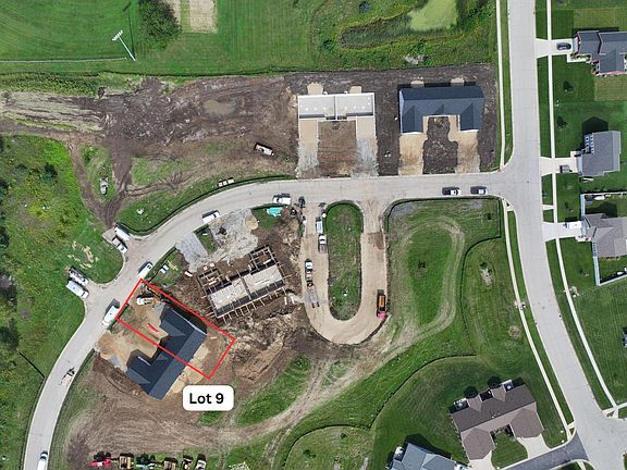 3rd image of 152 Meadow Ln