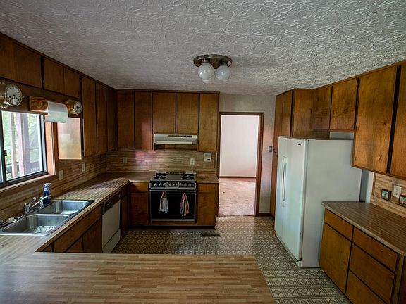 4th image of 3466 Shawnee Trl SE