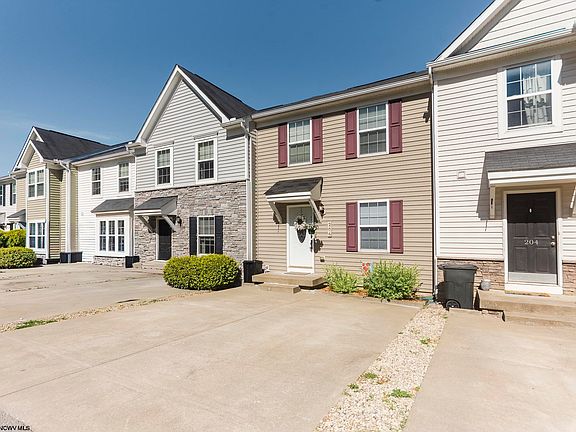 2nd image of 206 Summerfield Dr