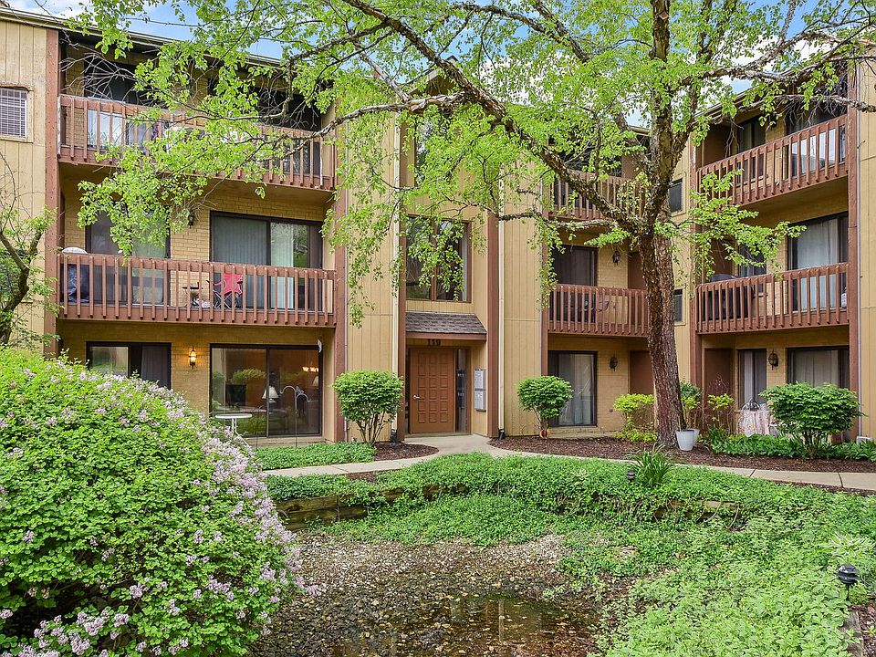 1st image of 119 Olesen Dr APT 1J