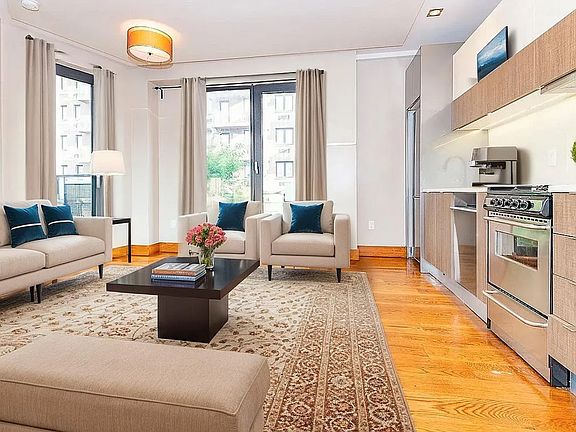 3rd image of 865 Willoughby Ave APT 4B