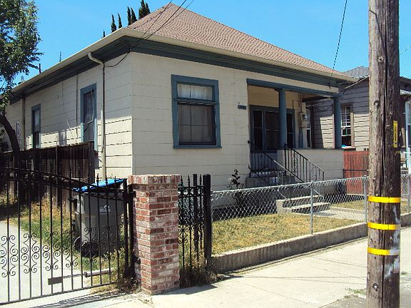 3rd image of 1497 Little Orchard St