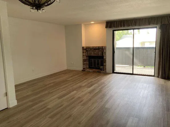 8086 Briar Ridge Ln, Citrus Heights, CA 95610