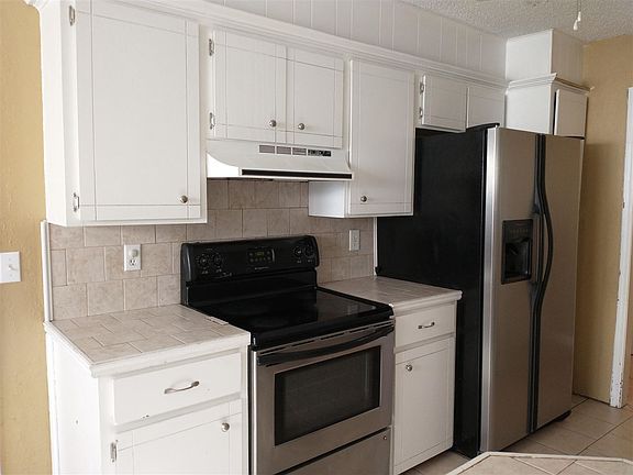 2nd image of 6017 SW Atterbury Dr