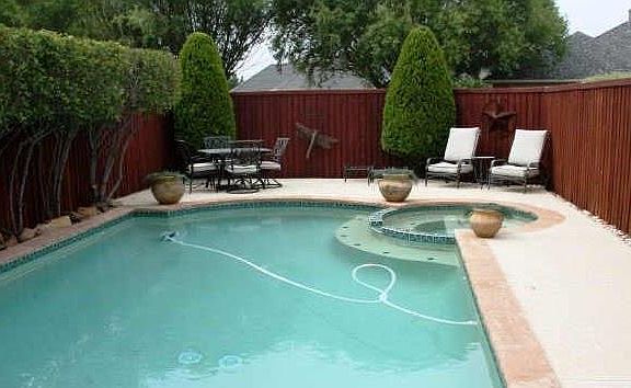 2nd image of 1552 Shannon Dr
