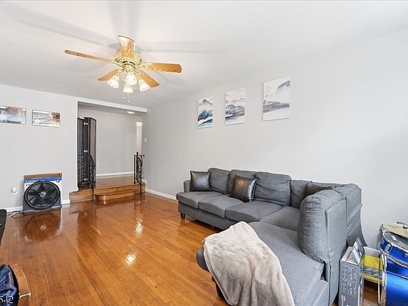 3rd image of 19-31 Lyons Ave #207