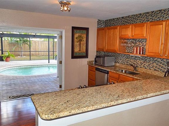 4th image of 4433 Leila Ave