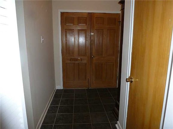 4th image of 3800 Ferran Dr