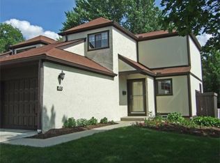 105 Saint Julien St, Worthington, OH 43085