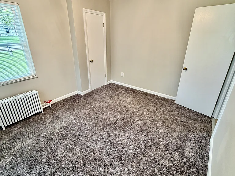 4012 W Bancroft St — Photo 10