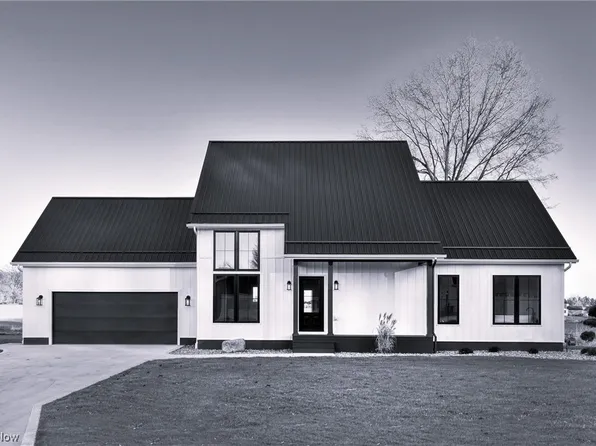 688 Bricker Farms Ln, Salem, OH 44460