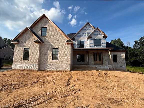 2nd image of 958 Medinah Dr