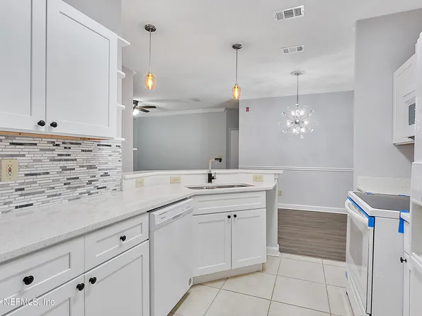 10000 GATE Parkway #2016, Jacksonville, FL 32246