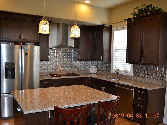 2nd image of 5088 Valentia St