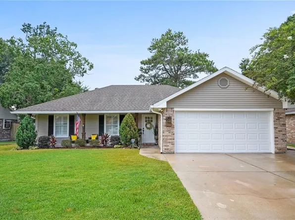 807 N Lake Caddo Ct, Slidell, LA 70461