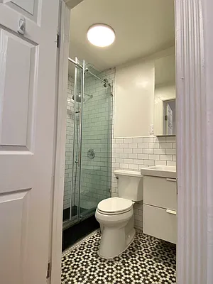 Rented by The Downtown LLC | media 9