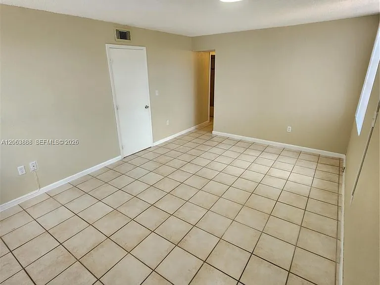 802 NW 87th Ave #312 — Photo 7
