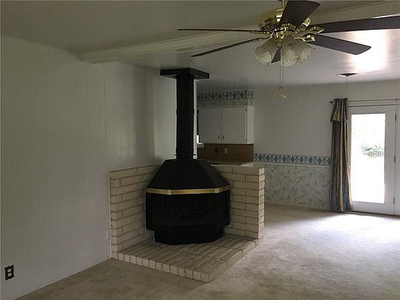 3rd image of 3814 Concord Dr